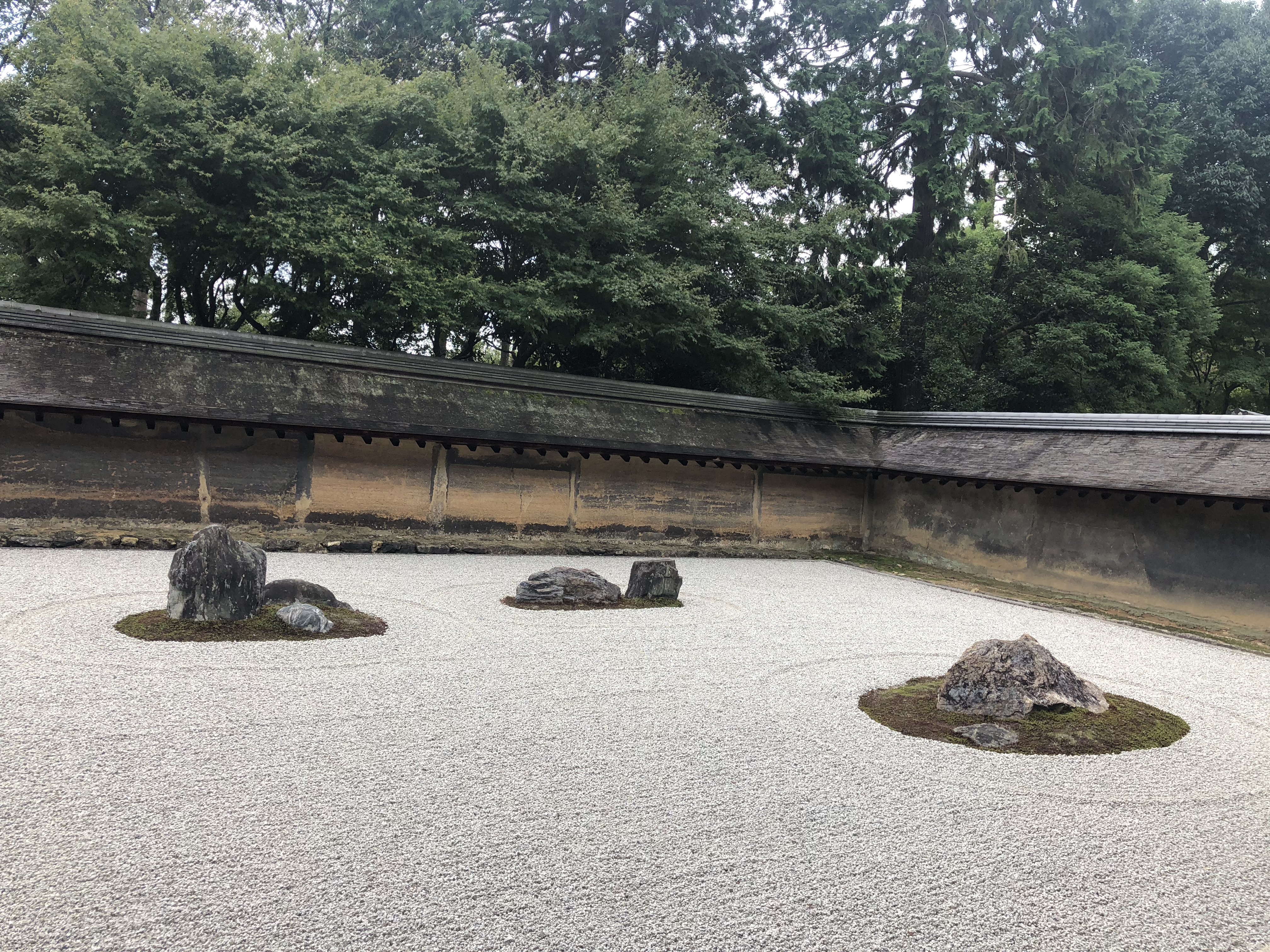 最強の庭がある京都の龍安寺 りゅうちゃん Com