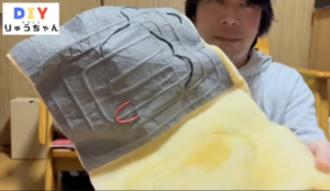 電気あんかの外装カバーを外した内部の状態